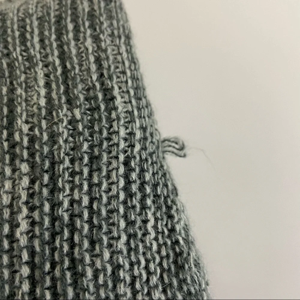 BearPaw Heather Grey Mixed Stitched Infinity Wrap Scarf